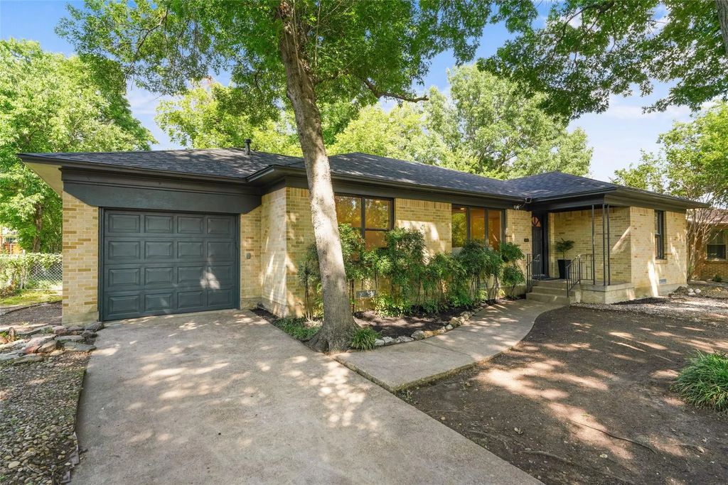 1711 Quadrangle Drive, Dallas