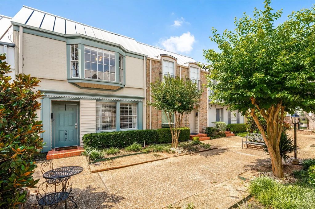 3012 Brockbank Court, Dallas