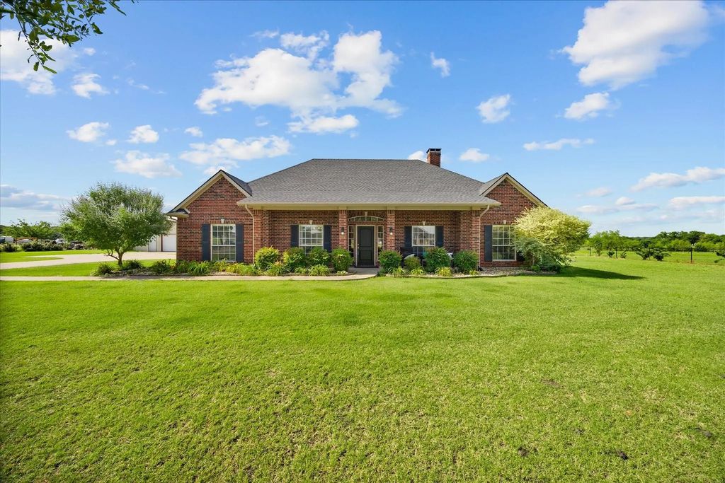 1990 County Road 2218, Caddo Mills