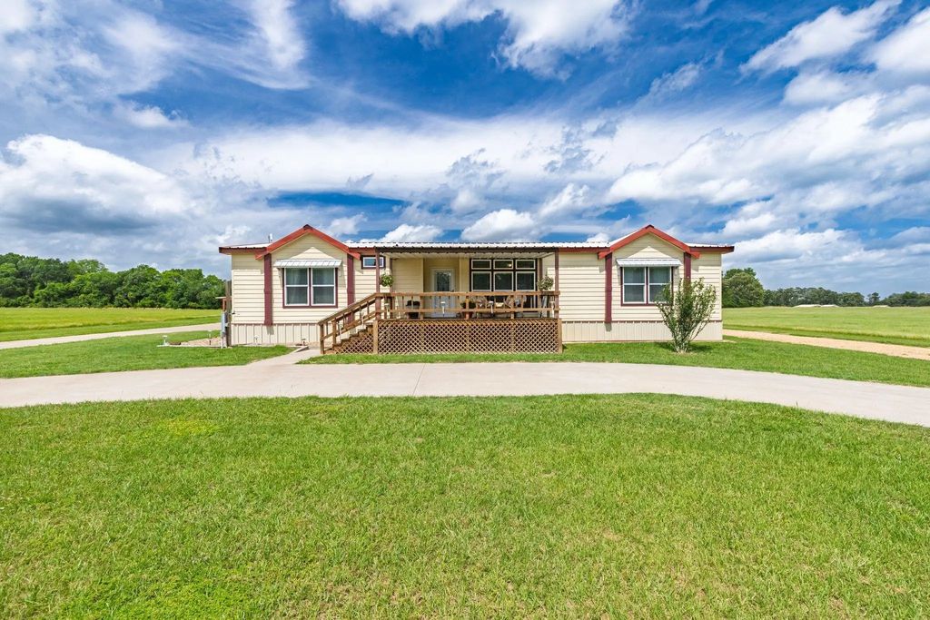 1223 County Road 1540, Alba