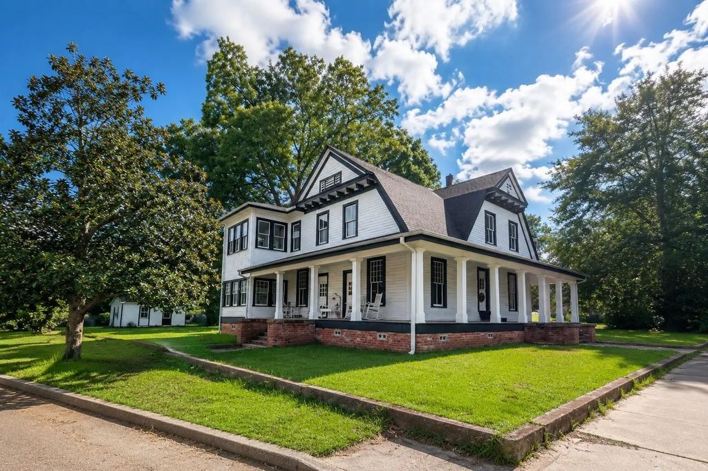 101 S Friou Street, Jefferson