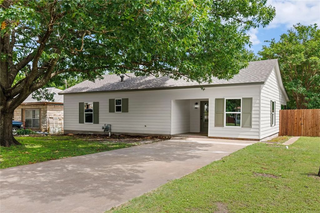 502 W 6th Street, McGregor