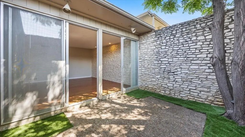 4500 E Westridge Avenue 18, Fort Worth