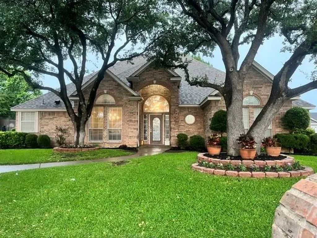 7605 Bridlewood Court, North Richland Hills