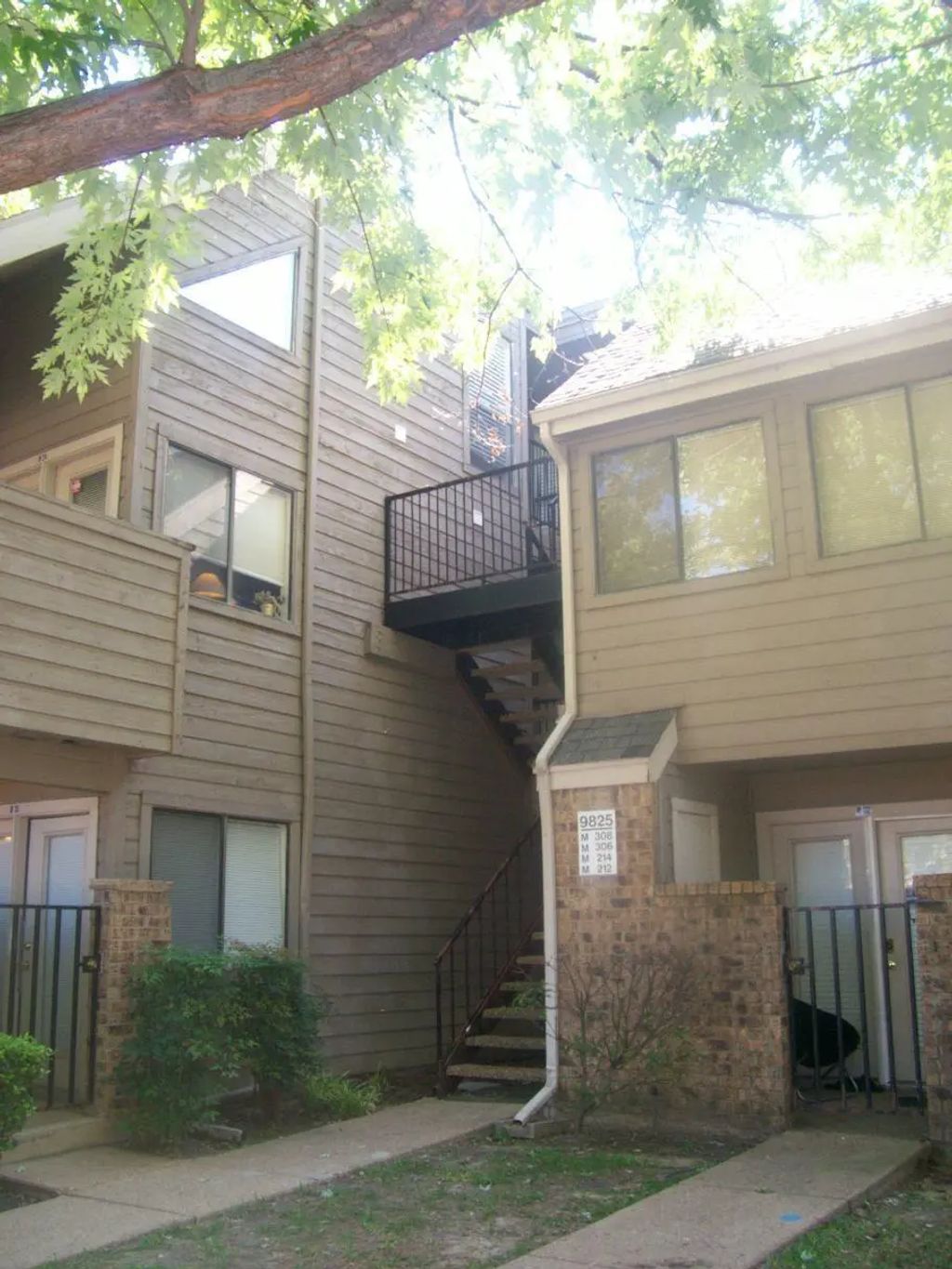 9825 Walnut Street 308, Dallas