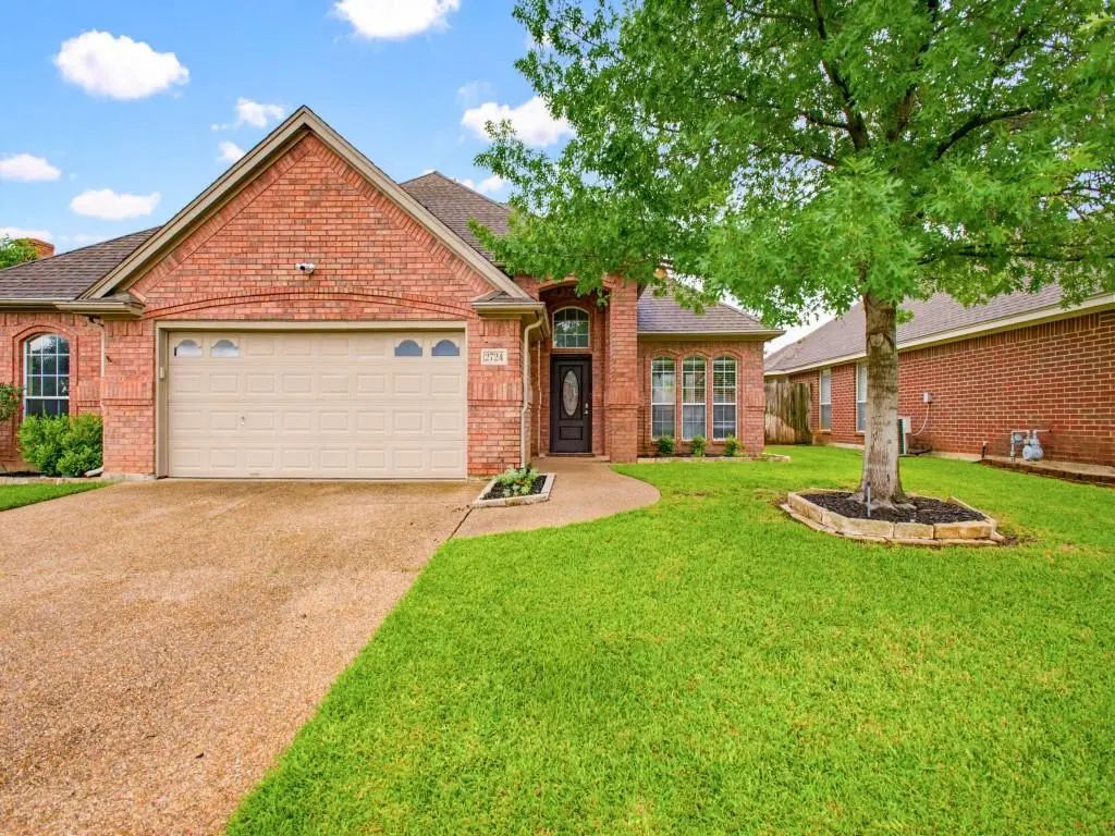 2724 Cedar Springs Court, Bedford