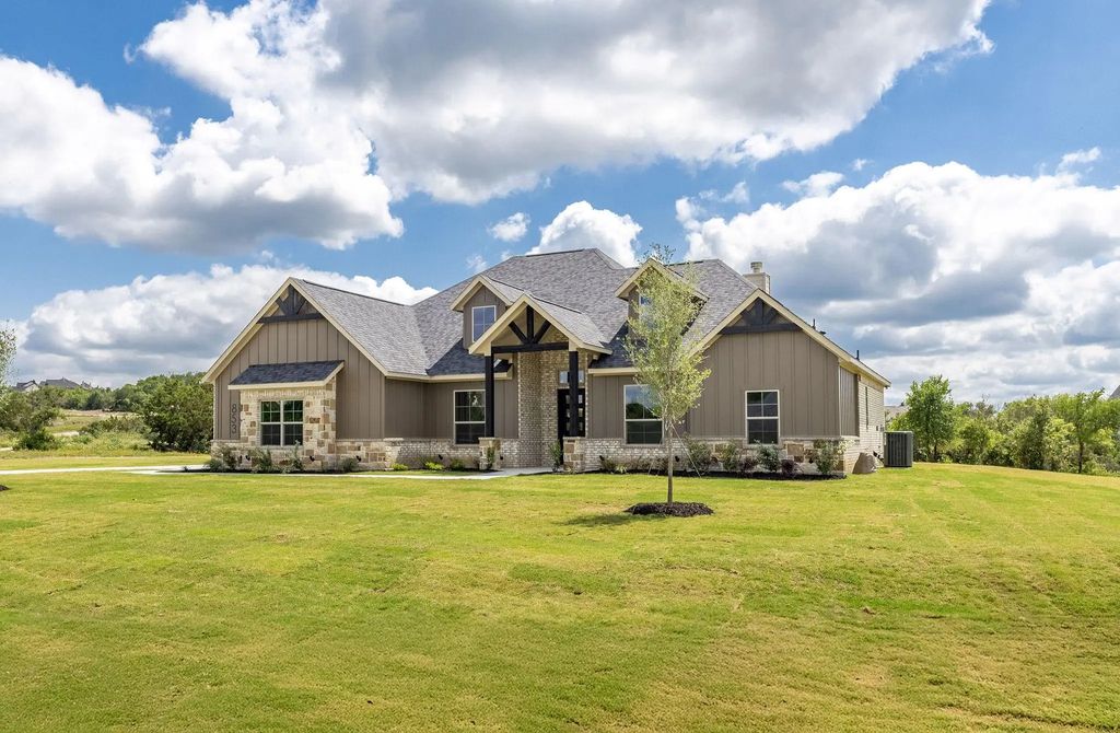 853 Dog Wood Road, Weatherford
