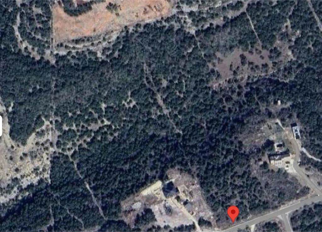 414 County Road 2723, Mico