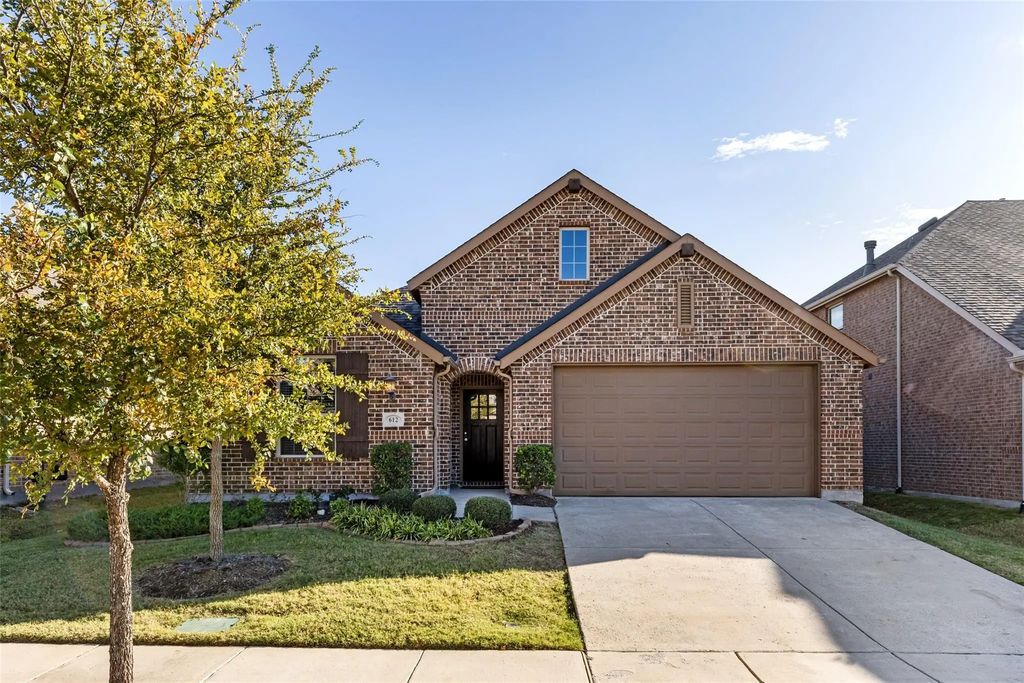 612 Overton Avenue, Celina