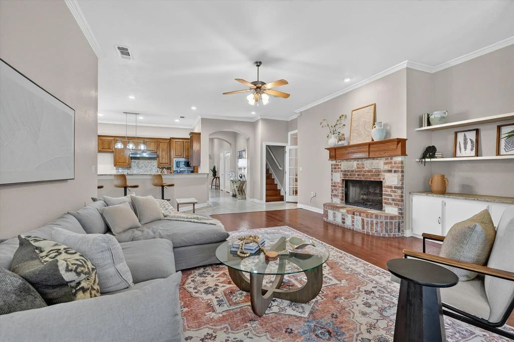 9713 Corral Drive, Fort Worth