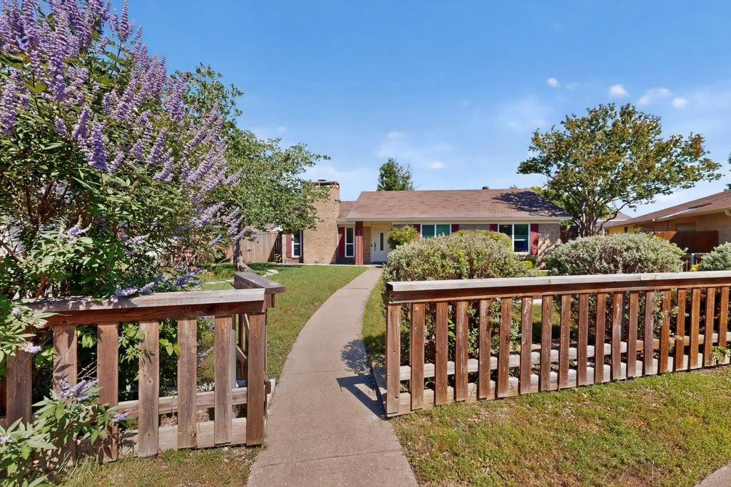 3318 Shield Lane, Garland