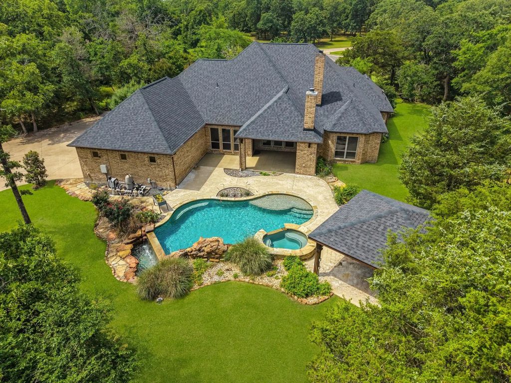 7475 Sandy Lake Road, Quinlan