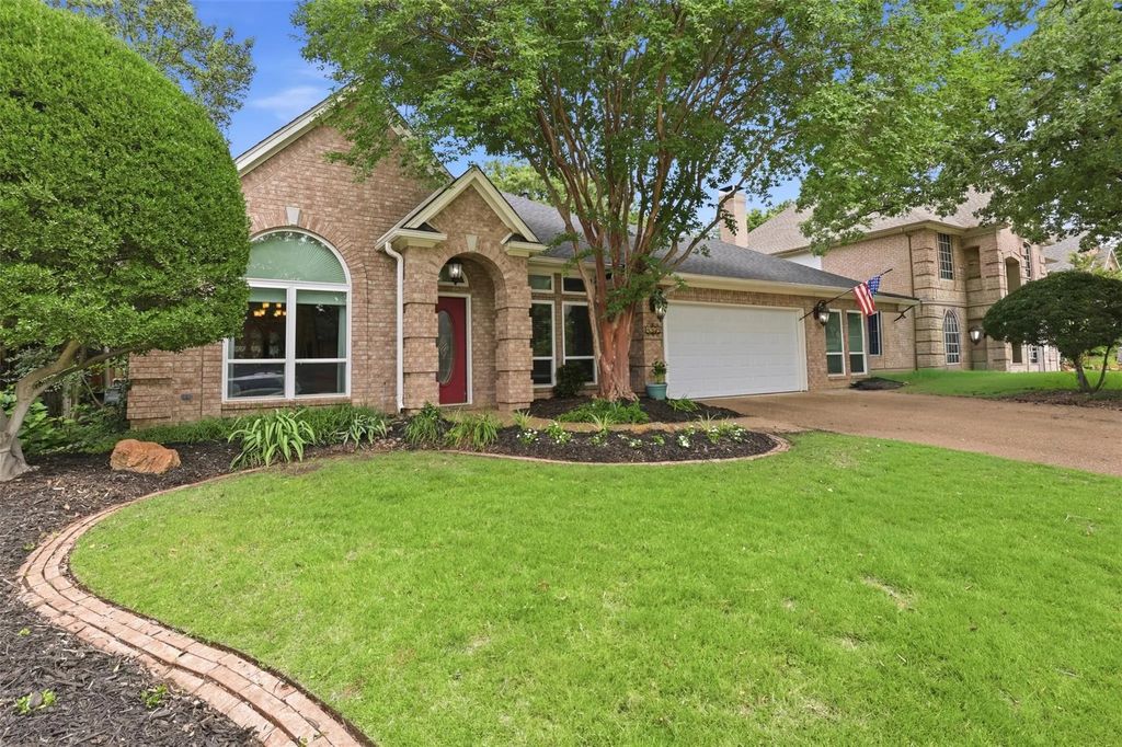 4308 Crescent Drive, Flower Mound