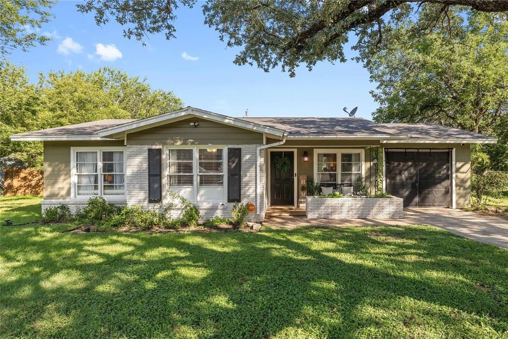 1115 Oakland Drive, Brownwood