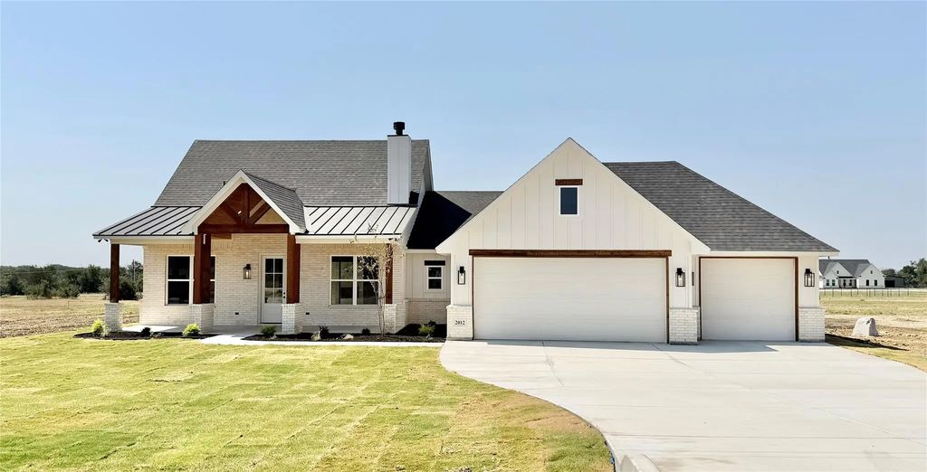 2012 Collin Street, Weatherford