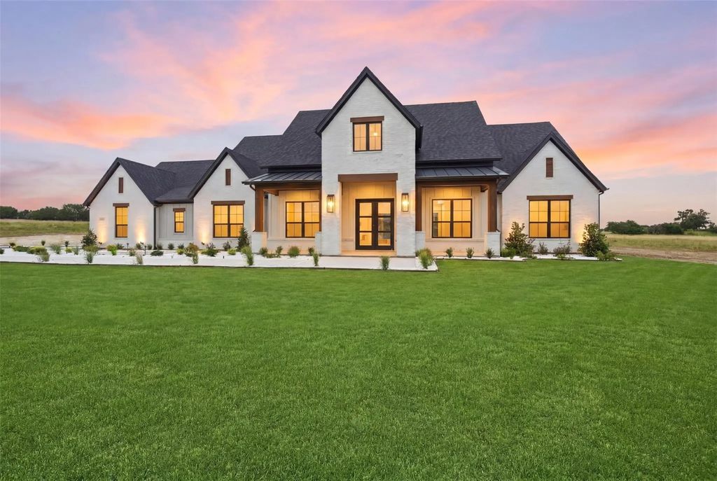 1024 Ranch Vista Road, Granbury