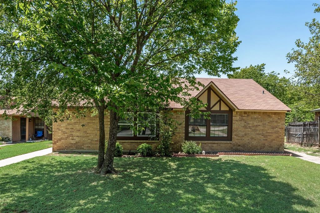 512 Matterhorn Street, Cedar Hill