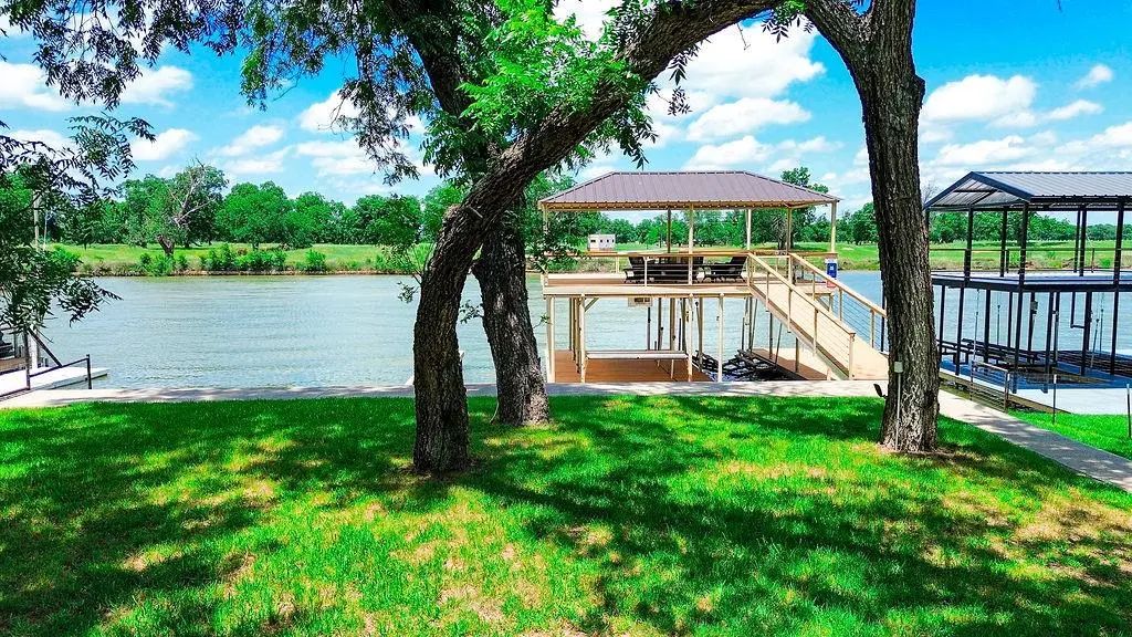 179 E El Camino Real, Weatherford