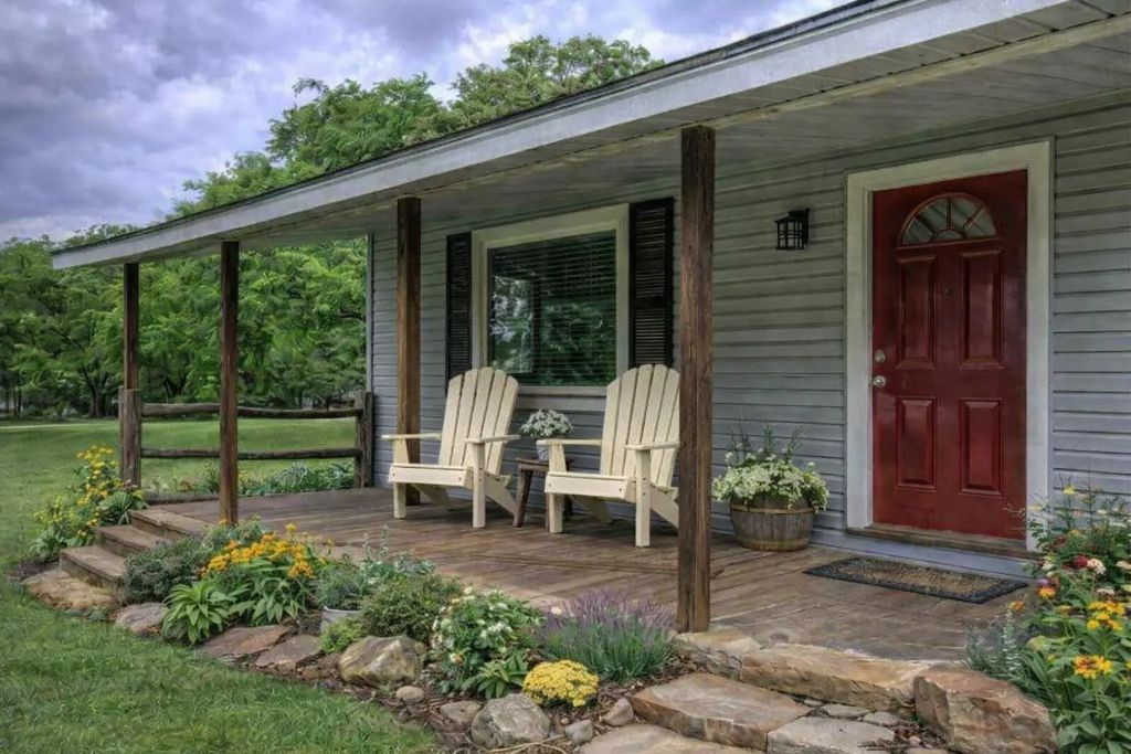 10065 Comanche, Quinlan