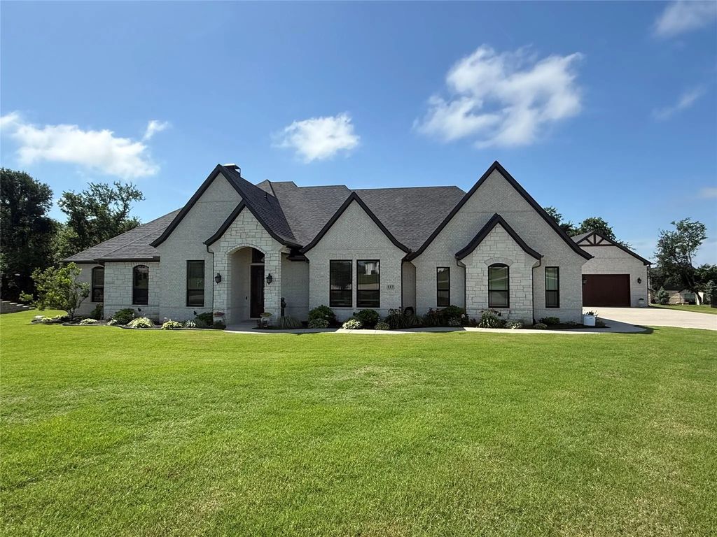 117 Delano Court, Weston