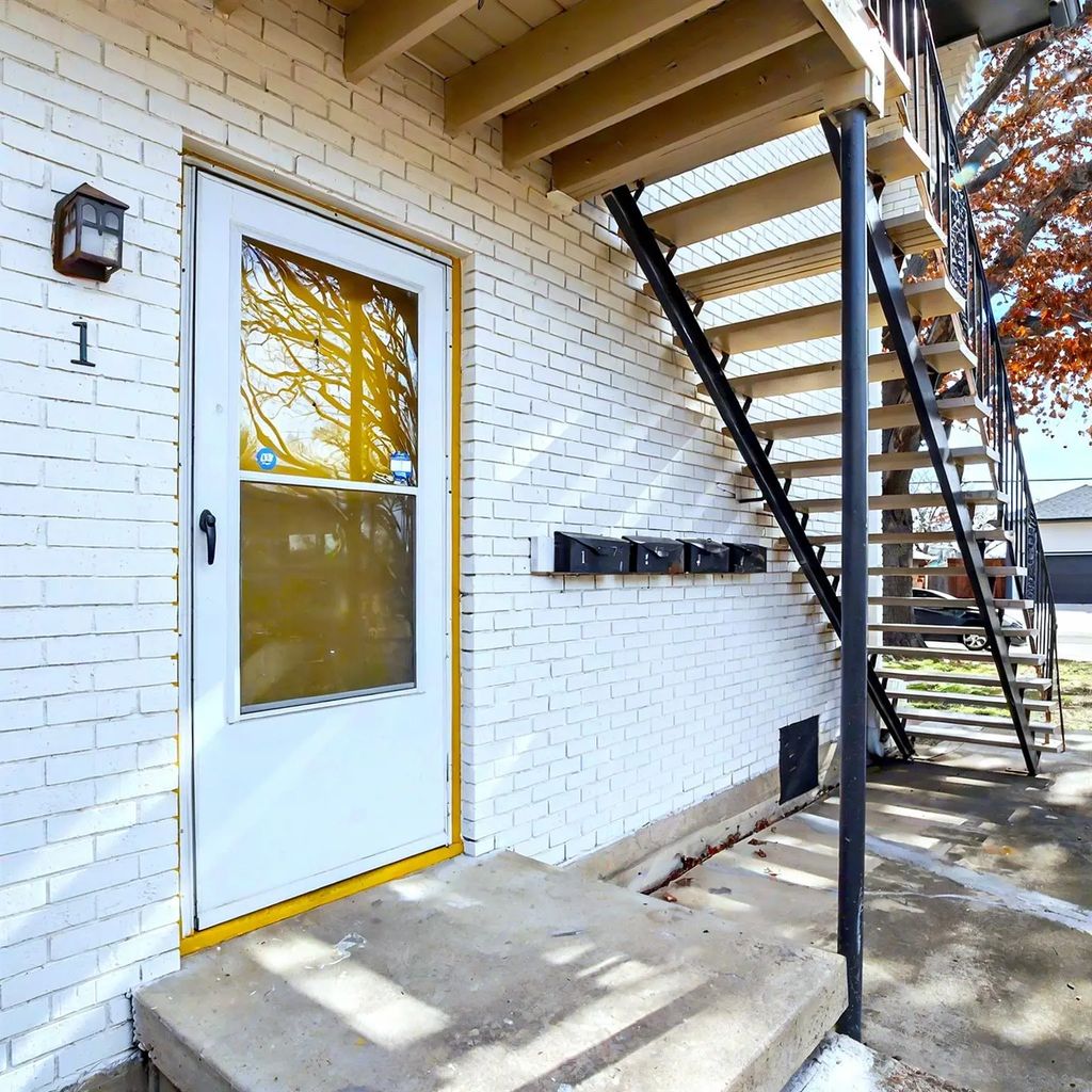 411 E Polk Street 1, Richardson