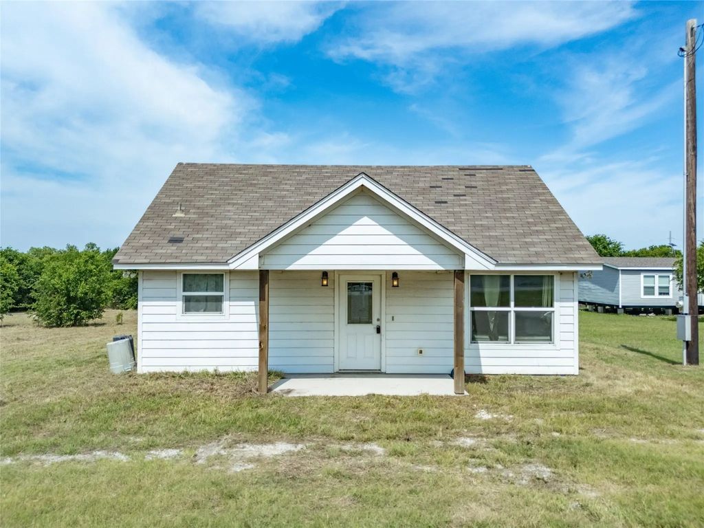 202 County Road 4511, Decatur