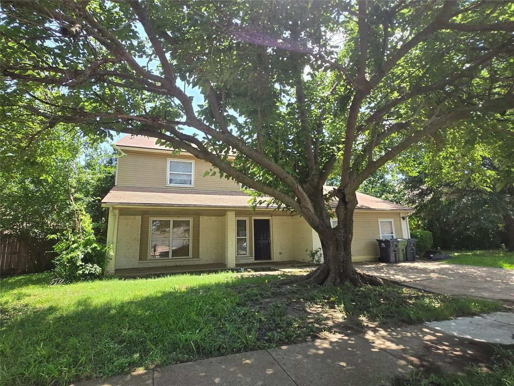 1500 Endicott Drive, Arlington