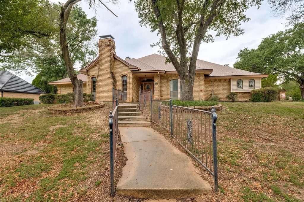 1503 Green Tree Lane, Duncanville
