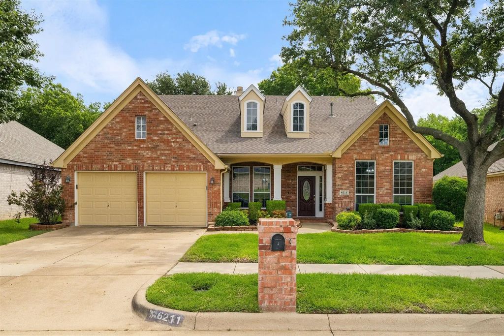 6211 Parkside Drive, Arlington