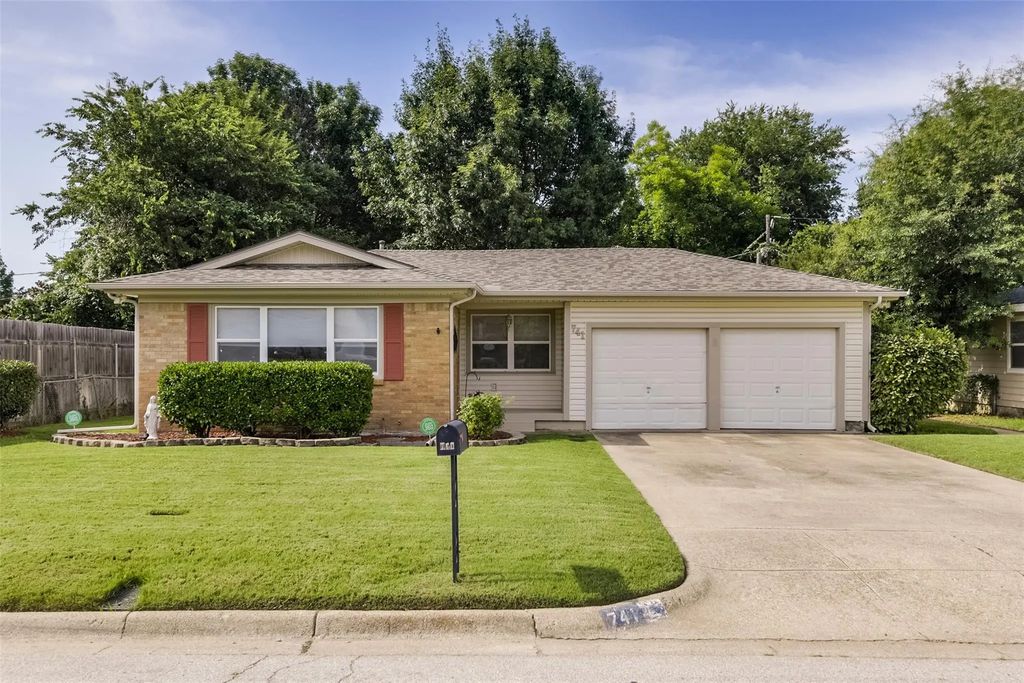 741 Cullum Avenue, Hurst