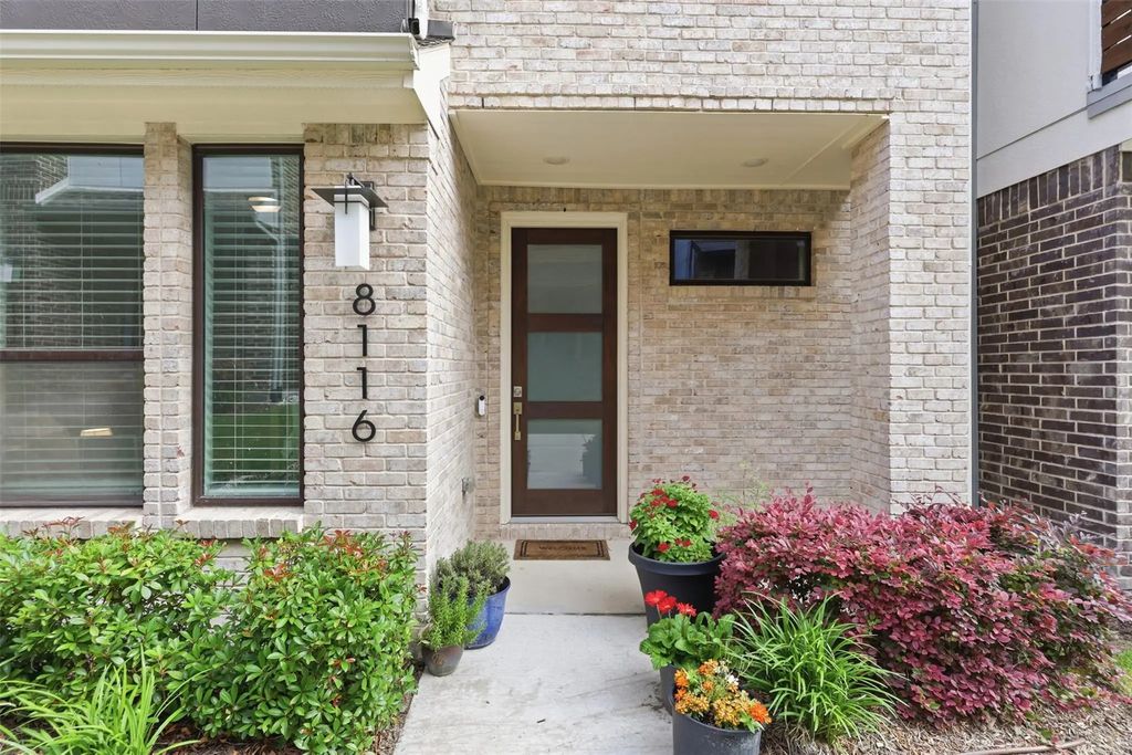 8116 Radnor Road, Dallas