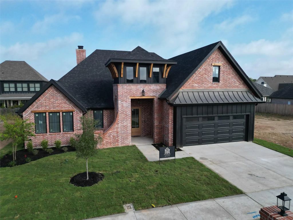 13009 Rainier Drive, Woodway