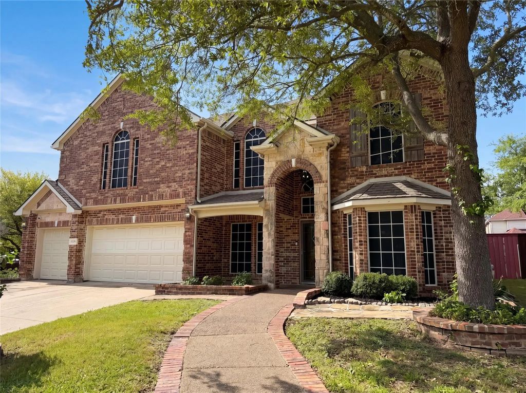 1126 Glencoe Drive, Glenn Heights