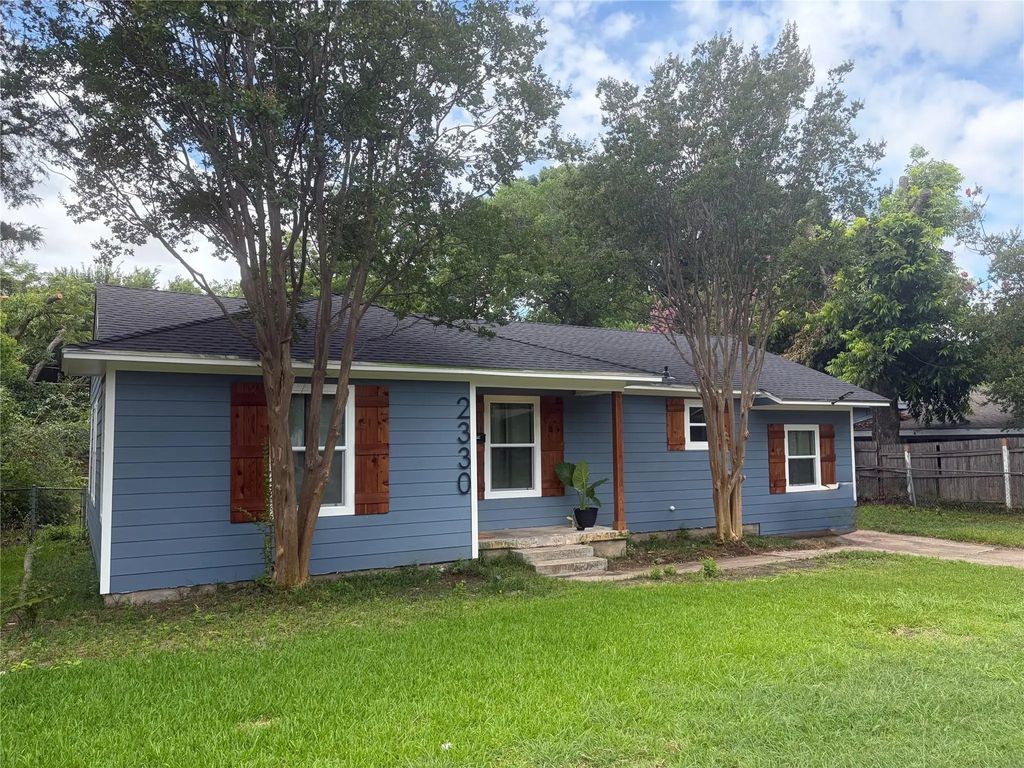 2330 Ballycastle Drive, Dallas