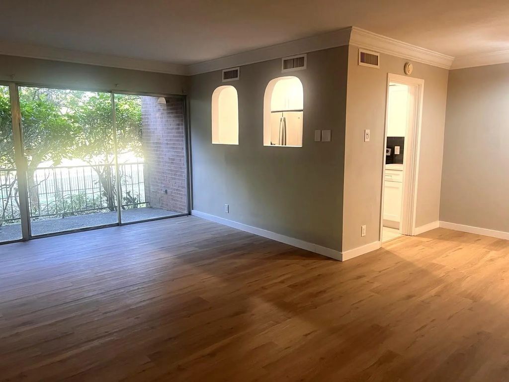 506 E Avenue J A, Grand Prairie