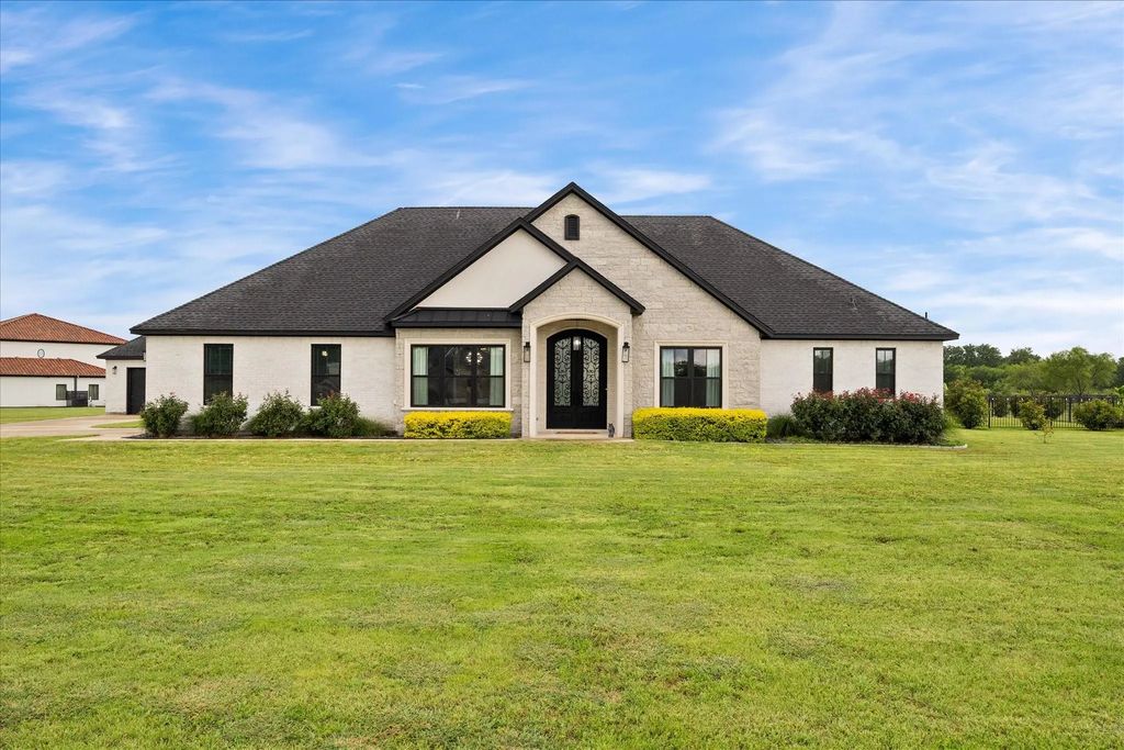 680 Horseshoe Bend, Royse City