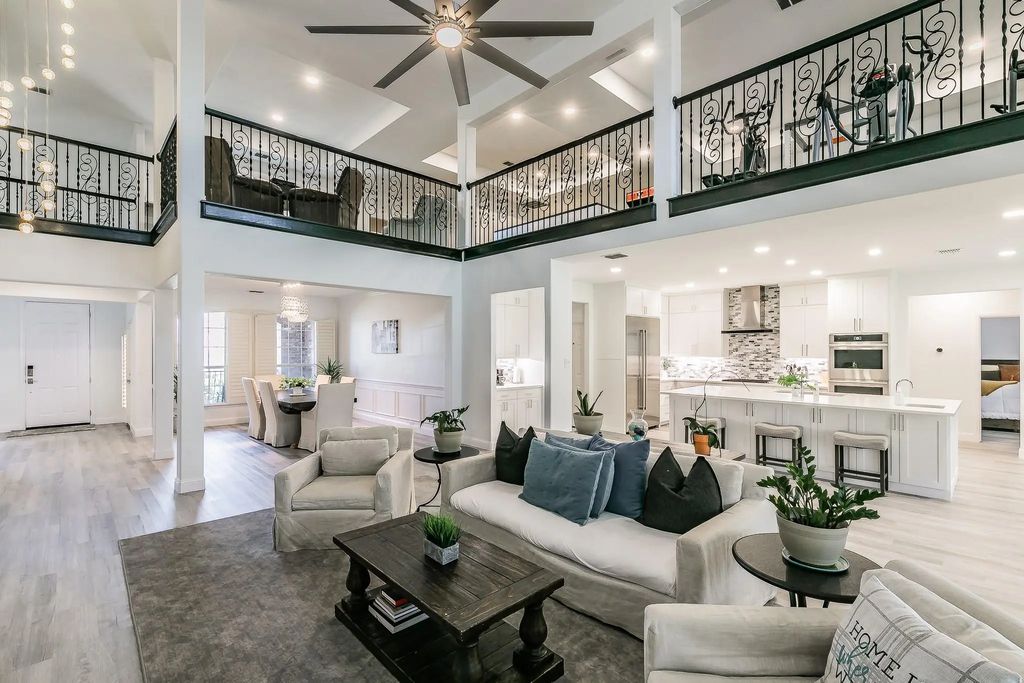 12548 Avondale Ridge Drive, Fort Worth