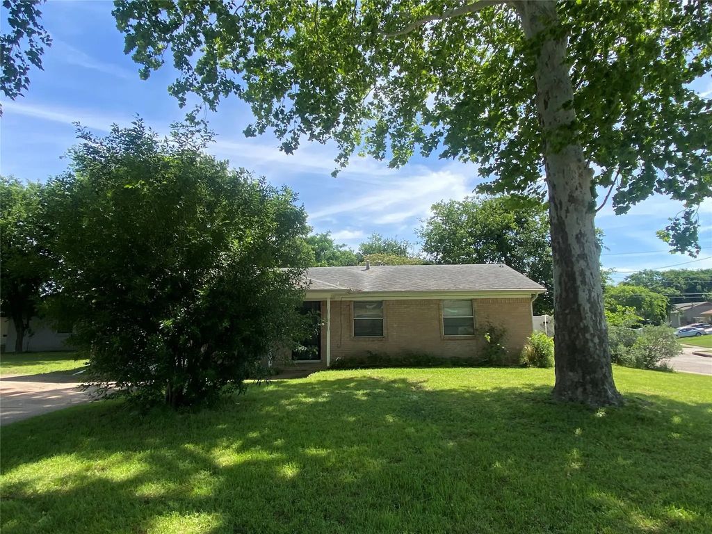 7838 Groveway Drive, Dallas
