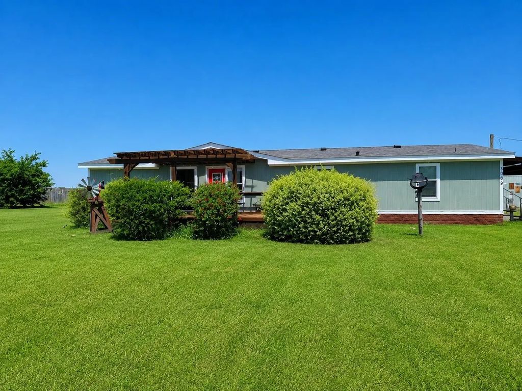 3009 Fm 660, Ferris