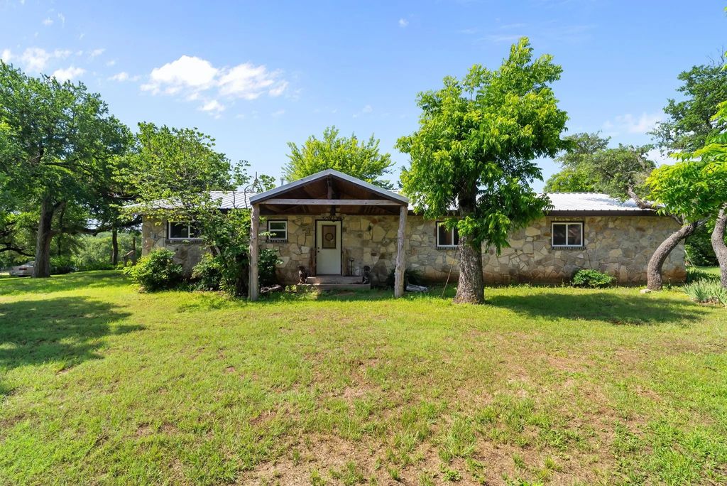 1300 Finney Drive, Weatherford