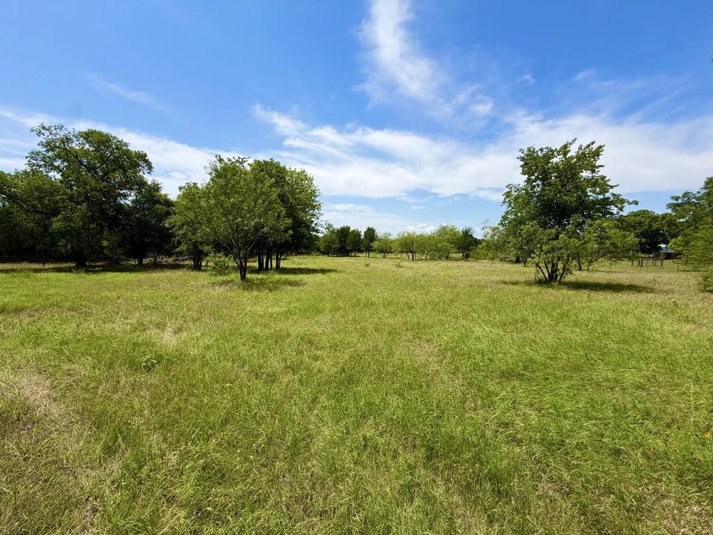 646 County Road 1304, Morgan