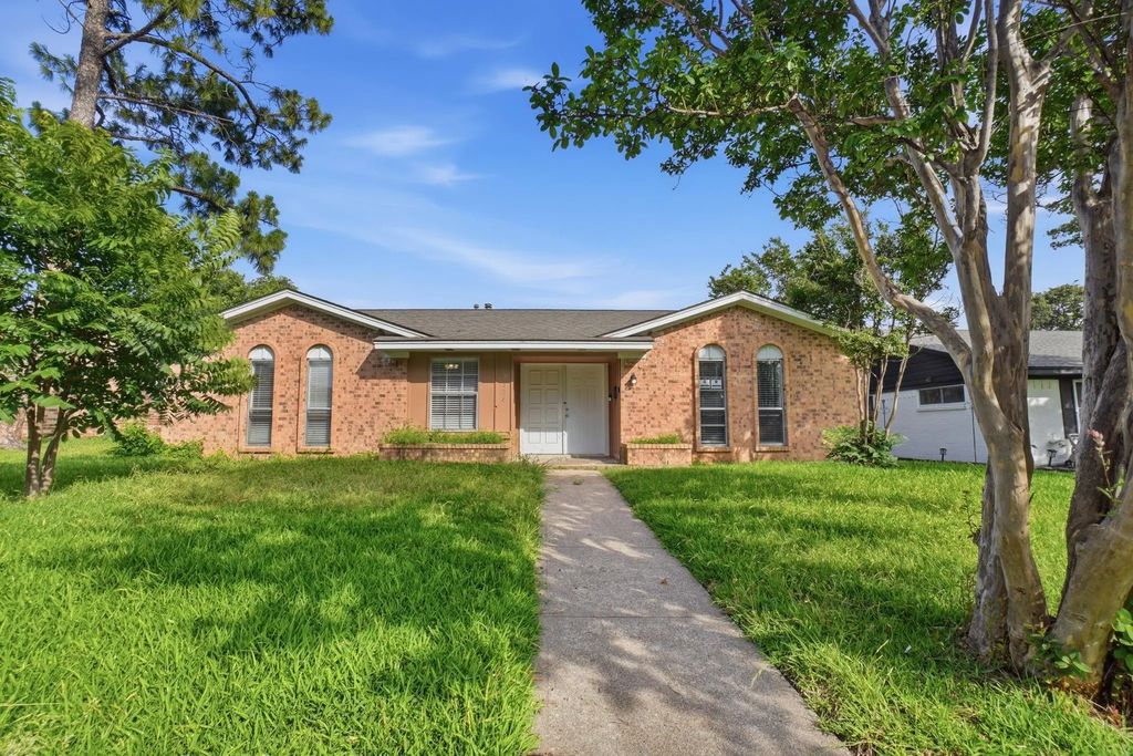 2324 Lovell Drive, Mesquite