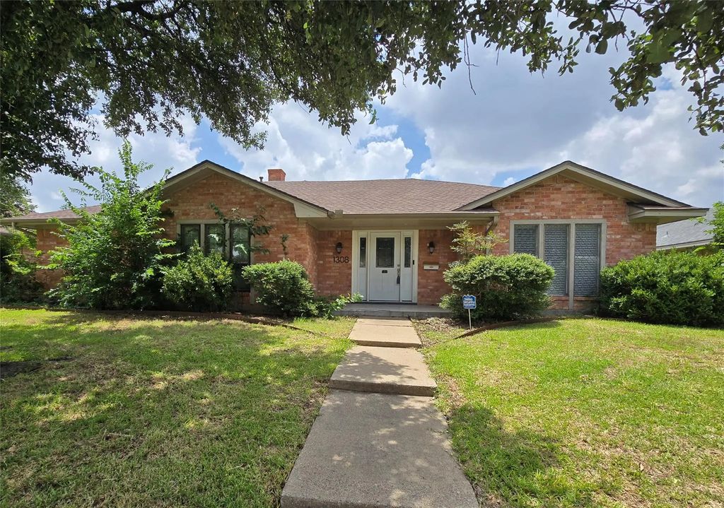 1308 Northridge Drive, Carrollton