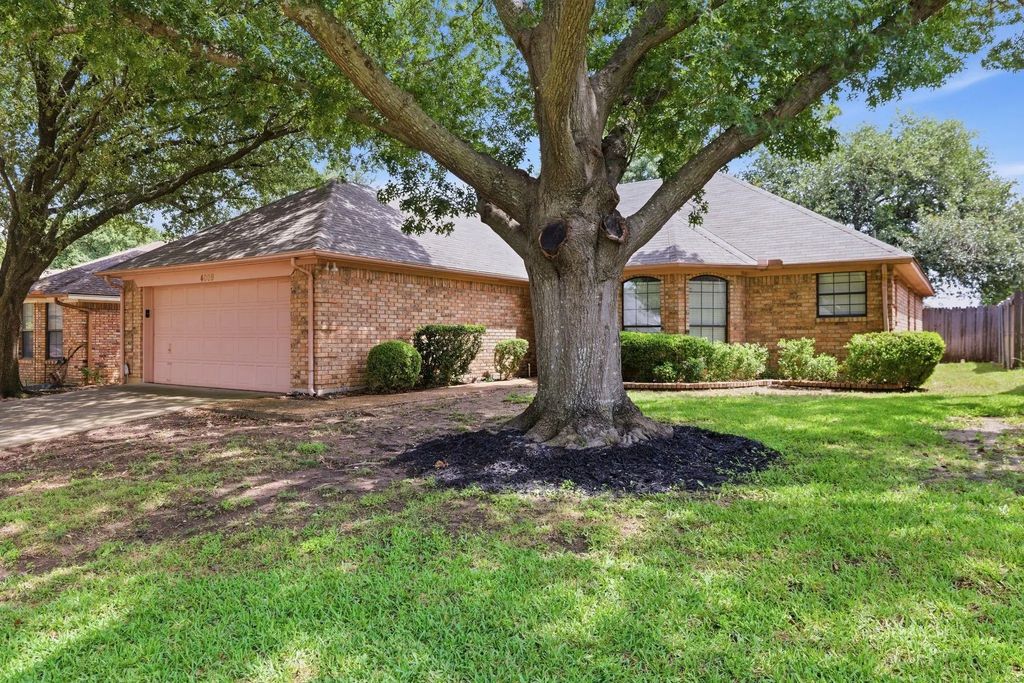 4009 Brookway Drive, Fort Worth