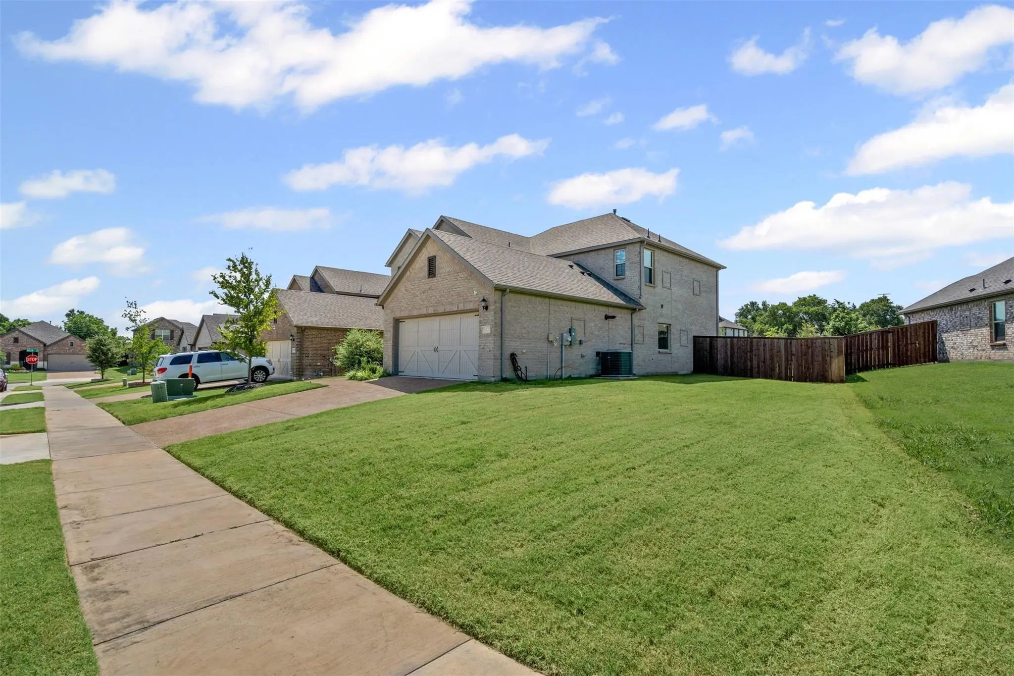 Photo of Listing #21282378
