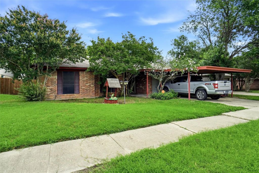 540 Clover Drive, Saginaw