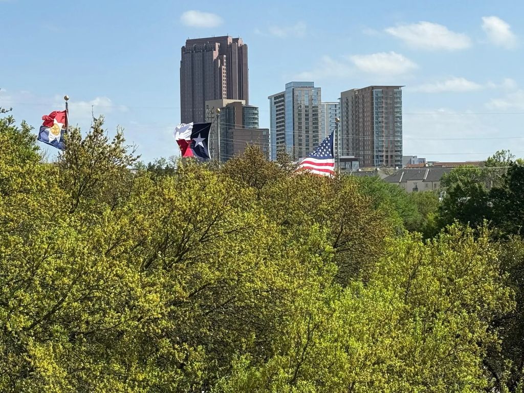 3883 Turtle Creek Boulevard 411, Dallas