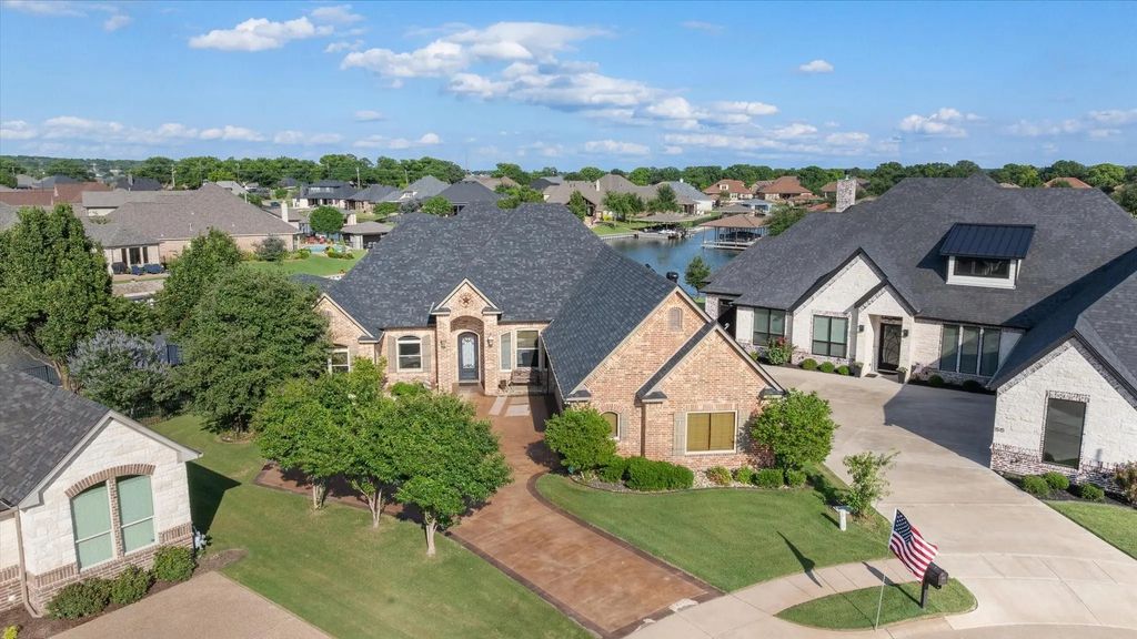 1513 Boca Bay Court, Granbury