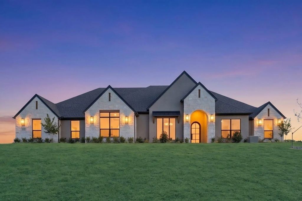 2212 Cotton Tail Way, Cresson