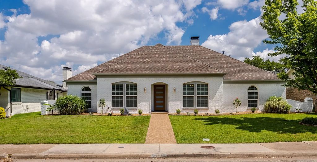 7233 Rustic Valley Drive, Dallas